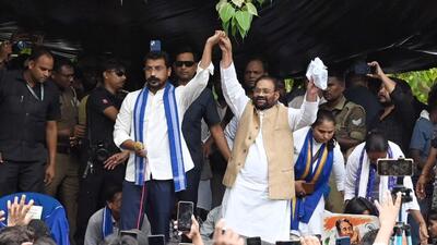 Azad Samaj Party national president Chandra Shekhar Azad with Apni Janta Party chief Swami Prasad Maurya during a protest at Eco Garden in Lucknow on Saturday. (Mushtaq Ali/HT) Azad Samaj Party national president Chandra Shekhar Azad with Apni Janta Party chief Swami Prasad Maurya during a protest at Eco Garden in Lucknow on Saturday. (Mushtaq Ali/HT)