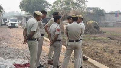The accused, a chef at a US-based five-star hotel in Delhi, suspected his wife of having an extramarital relationship due to a phone conversation. (Representative Image)