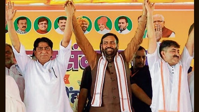 Launching a sharp attack on the Congress, the chief minister said that the party, which ruled the country for 55 years, has run out of issues and is now attempting to further its political interests in the name of the youth. (HT Photo) Launching a sharp attack on the Congress, the chief minister said that the party, which ruled the country for 55 years, has run out of issues and is now attempting to further its political interests in the name of the youth. (HT Photo)