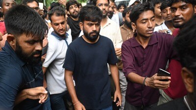 Abhijit Dipke still at Jantar Mantar in New Delhi on Tuesday
vipin kumar (PTI07_21_2026_000016B) (PTI) Abhijit Dipke still at Jantar Mantar in New Delhi on Tuesday
vipin kumar (PTI07_21_2026_000016B) (PTI)