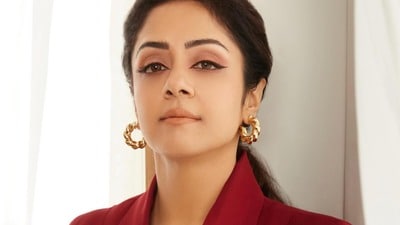 Jyotika: చేసింది చాలు.. ధర్మేంద్ర ప్రధాన్ దిగిపో.. మాలో భయం దూరం చేసిన జెన్ జీ, సీజేపీకి థ్యాంక్స్: జ్యోతిక సంచలన పోస్ట్ Jyotika: చేసింది చాలు.. ధర్మేంద్ర ప్రధాన్ దిగిపో.. మాలో భయం దూరం చేసిన జెన్ జీ, సీజేపీకి థ్యాంక్స్: జ్యోతిక సంచలన పోస్ట్