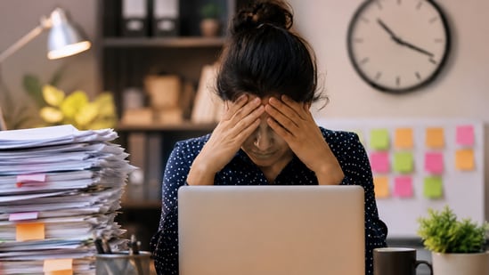 The post received mixed reactions from Reddit users.