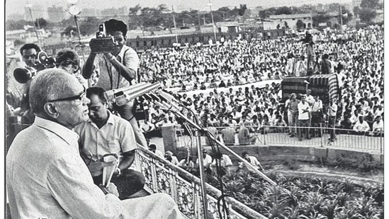 Sarvodaya leader Jayaprakash Narayan on June 25, 1975, held a massive rally at Delhi’s Ramlila Ground