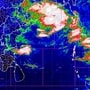 <p>తెలుగు రాష్ట్రాల వాతావరణంలో కీలక మార్పులు చోటుచేసుకుంటున్నాయి. వాయువ్య బంగాళాఖాతం, దానికి అనుకుని ఉన్న పశ్చిమ బెంగాల్ - ఉత్తర ఒడిశా తీరాల వద్ద నూతనంగా అల్పపీడనంర్పడింది. </p><p> </p>