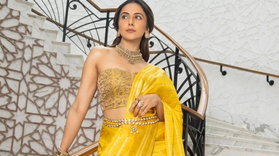 <p>అయితే రకుల్ తన ఫస్ట్ మూవీకి తీసుకున్న రెమ్యునరేషన్ విషయం ఇప్పుడు వైరల్ గా మారింది. </p>(instagram-Rakul Singh)