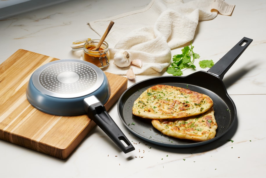 Aura 30 cm Non-Stick Dosa Tawa. Tramontina Aura 30 cm Non-Stick Dosa Tawa. Tramontina