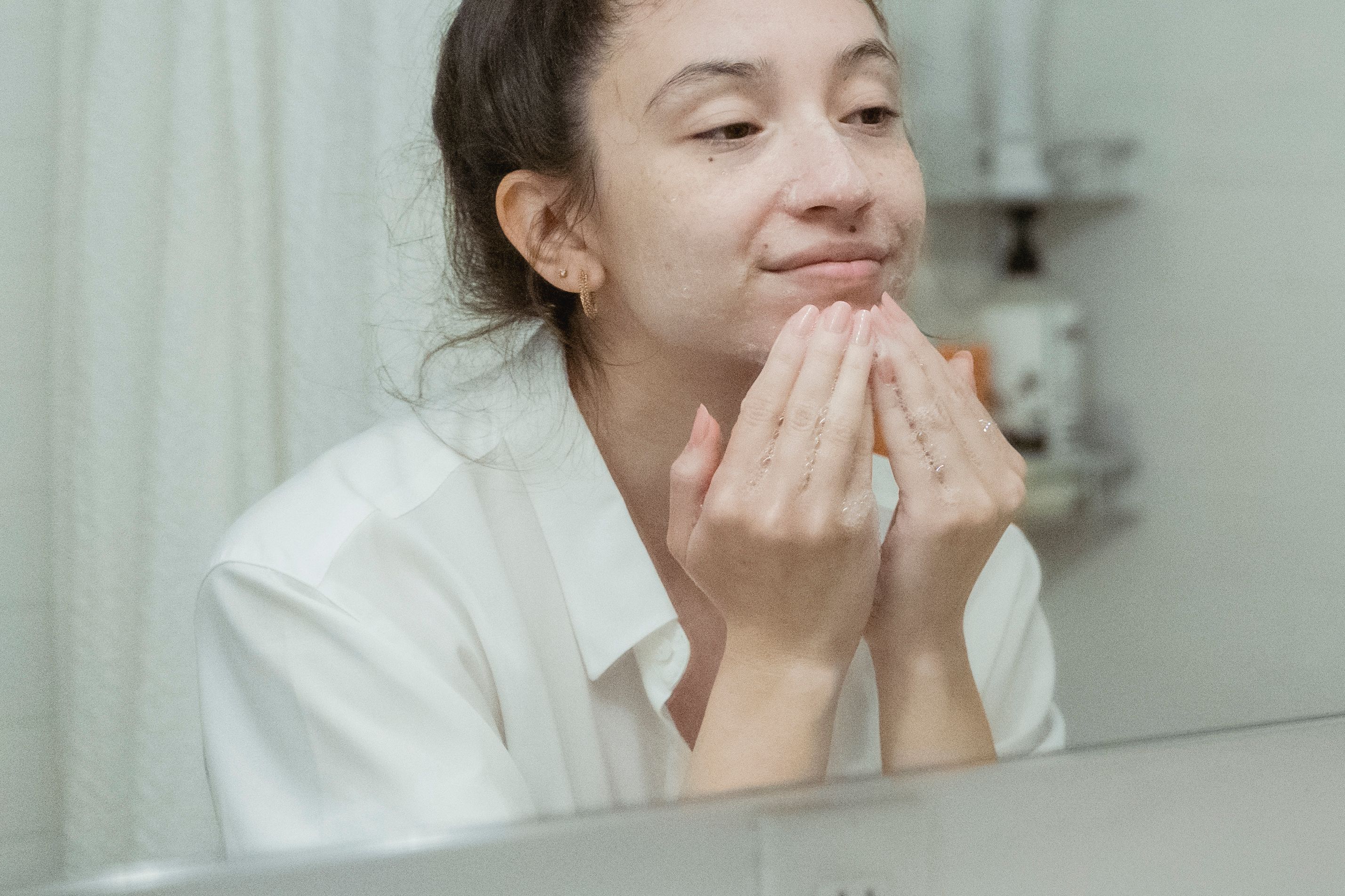Managing stress, protecting emotional health, and building mindful self-care practices can do more for the skin than most products ever will. (Pexel) Managing stress, protecting emotional health, and building mindful self-care practices can do more for the skin than most products ever will. (Pexel)