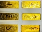  <span class='webrupee'>₹</span>24-cr smuggled gold worth seized at Mumbai airport, 8 held
