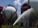Iraq to sign an agreement with Syria on construction of pipelines linked to oil production sites.
