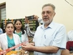 Punjab health minister Dr Balbir Singh inaugurating an Aam Aadmi Clinic at Vikas Nagar in Patiala on Saturday. (HT)