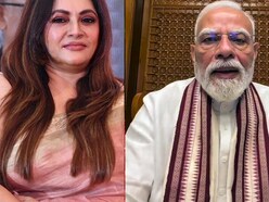 মোদীর কুরুচিকর পোস্টার হাতে বিতর্কে শ্রীলেখা! ‘বাঁদরামির দিন শেষ’,গ্রেফতার হবেন?