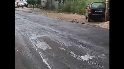 The ongoing road re-carpeting project in Shaheed Bhagat Singh Nagar. (HT Photo) The ongoing road re-carpeting project in Shaheed Bhagat Singh Nagar. (HT Photo)