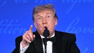 ইরান আপাতত হামলা স্থগিত US-র, যুদ্ধ থামবে কী? (AFP) ইরান আপাতত হামলা স্থগিত US-র, যুদ্ধ থামবে কী? (AFP)
