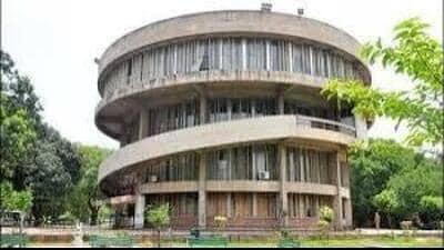 Uma Sethi, a senior faculty from school of Punjabi studies said that the glossary would strengthen technical education. (HT File)