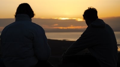 An NRI shared a 'hard hitting' conversation with a childhood friend. Image for representational purpose. (Unsplash) An NRI shared a 'hard hitting' conversation with a childhood friend. Image for representational purpose. (Unsplash)