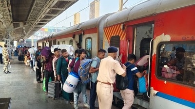 ప్రత్యేక రైళ్లు పొడిగింపు ప్రత్యేక రైళ్లు పొడిగింపు