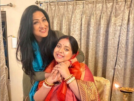 মিথ ভেঙে দিল ঋতুপর্ণা-শ্রীময়ীর বন্ধুত্ব