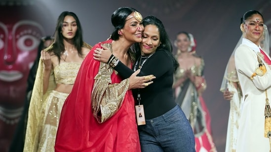 The collection was a journey through art, India, and the world, celebrating Indian craftsmanship.&nbsp;(Shazid Chauhan)
