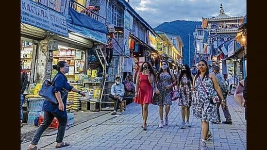 According to data shared by the tourism department, Kangra recorded around 1.25 lakh domestic tourist arrivals and 3,544 foreign tourist arrivals in May this year, compared to approximately 65,000 domestic and 1,750 foreign tourist arrivals in May 2025. (Image for representational purpose)