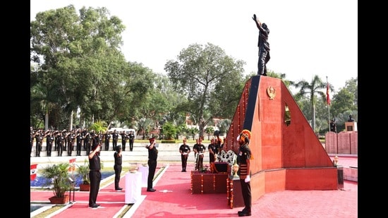 The wreath-laying ceremony held the Vajra Shaurya Sthal in Jalandhar.