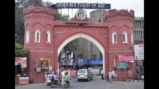 Spice of life | A flâneur’s faith: Wonders of walking through Walled City