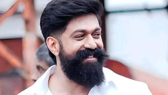 Kannada star Yash plays Ravana in Nitesh Tiwari's Ramayana films.