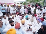 Former chief minister Charanjit Singh Channi, leader of Opposition Partap Singh Bajwa, former deputy chief minister Sukhjinder Singh Randhawa and senior leader Rana Gurjit Singh visiting the protesting sanitation workers in Barnala on Saturday. (HT) Former chief minister Charanjit Singh Channi, leader of Opposition Partap Singh Bajwa, former deputy chief minister Sukhjinder Singh Randhawa and senior leader Rana Gurjit Singh visiting the protesting sanitation workers in Barnala on Saturday. (HT)