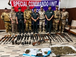  ইম্ফল পূর্ব জেলার ওয়াখা চিং এলাকায় চালানো এক যৌথ অভিযানে উদ্ধার করা হয়েছে ২৯টি আগ্নেয়াস্ত্র, বিপুল পরিমাণ গুলি, ম্যাগাজিন এবং বিস্ফোরক। 