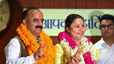 Standing Committee chairperson Satya Sharma along with Deputy Chairperson Satyapal Singh. (Sanchit Khanna/HT Photo)
