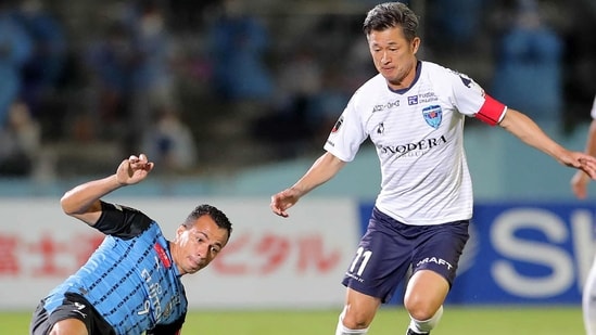 The goal at last comes for Kazuyoshi Miura (right).