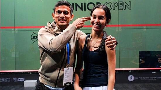 File photo of India’s Anahat Singh, the new world junior girls’ squash champion, with her mentor Saurav Ghosal. (HT Photo)