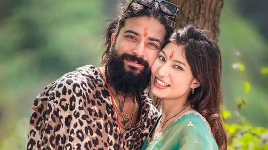 గర్భవతిగా ఉన్నప్పుడే నా భార్య మోసం చేసింది, నా కొడుకును చూసేందుకు 37 లక్షలు ఇచ్చాను.. యూట్యూబర్ అనురాగ్ కన్నీళ్లు