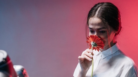 Actors claim AI copied their faces, voices and performances without consent, raising fears over jobs, deepfakes and AI replacing human talent in micro dramas. (Pexel/Representative images)