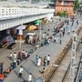 সোমবার থেকে যাত্রী পরিষেবার জন্য চালু হল হাওড়া স্টেশনের নতুন ২৪ নম্বর প্ল্যাটফর্ম।  (প্রতীকী ছবি)