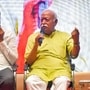 রবিবার তেলঙ্গানায় এক অনুষ্ঠানে বক্তব্য রাখতে গিয়ে আরএসএস প্রধান বলেন, এলজিবিটিকিউ+ সম্প্রদায় ভারতীয় সমাজেরই একটি অংশ এবং তাঁদের সমাজ থেকে বিচ্ছিন্ন বা একঘরে করে রাখা উচিত নয়।