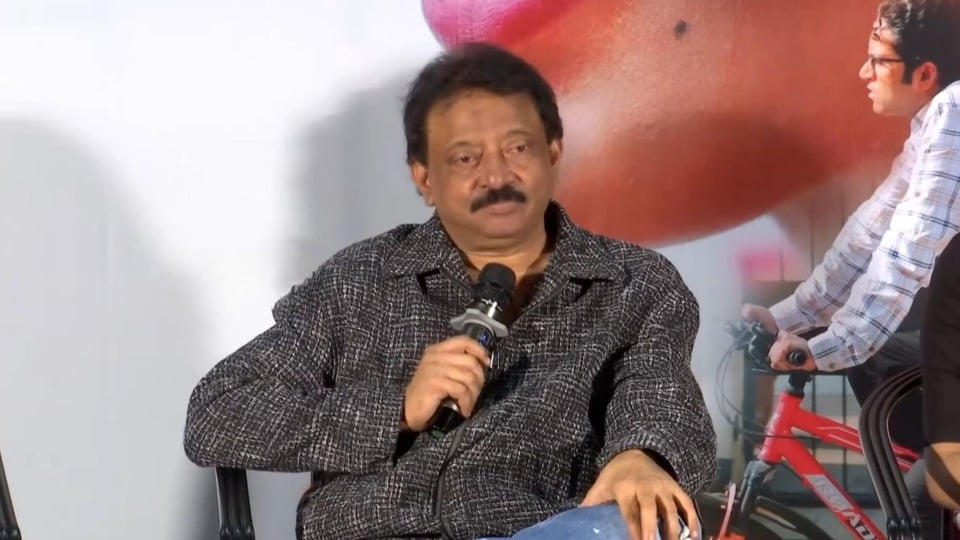 RGV: ఈ చదువును చంపేయండి.. నీట్ ఎందుకు? ఎంబీబీఎస్ ఎందుకు? పదేళ్లు దండగ: ఆర్జీవీ సంచలన ట్వీట్