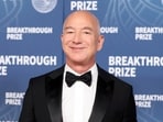 FILE PHOTO: Jeff Bezos attends the 2025 Breakthrough Prize ceremony in Santa Monica, California, U.S., April 5, 2025. REUTERS/Mario Anzuoni/File Photo
