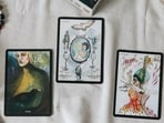 A complete guide to Oracle tarot cards.