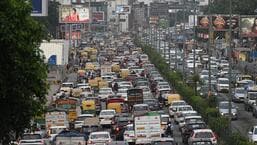 Waterlogging, traffic troubles commuters as heavy rain pounds Delhi Waterlogging, traffic troubles commuters as heavy rain pounds Delhi
