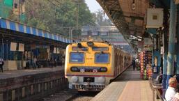 Mumbai-Guj rail traffic disrupted over derailment; trains delayed on Western Railway Mumbai-Guj rail traffic disrupted over derailment; trains delayed on Western Railway