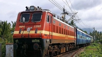 ప్రత్యేక రైలు సర్వీసులు పొడిగింపు
