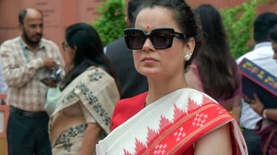 Kangana Ranaut: ఈ హిందూ యువతులు ఎందుకూ పనికి రారు.. తండ్రులు సంపాదించిన డబ్బుతో జల్సాలు: కంగనా సంచలన పోస్ట్ (Naveen Sharma)
