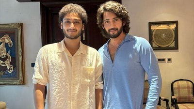 అబ్బాయ్తో బాబాయ్.. ఒక్క ఫొటోతో రూమర్లకు చెక్.. అన్న కొడుకు సినిమాకు మహేష్ బాబు ఫుల్ సపోర్ట్.. హైప్ (x/VyjayanthiFilms) అబ్బాయ్తో బాబాయ్.. ఒక్క ఫొటోతో రూమర్లకు చెక్.. అన్న కొడుకు సినిమాకు మహేష్ బాబు ఫుల్ సపోర్ట్.. హైప్ (x/VyjayanthiFilms)