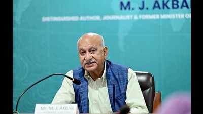 MJ Akbar speaking at a lecture organised by Chandigarh Citizens Foundation, in collaboration with the Centre for Research in Rural and Industrial Development, in Chandigarh on Tuesday. (Ravi Kumar/HT)