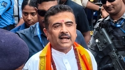 এক ফোনেই মুখ্যমন্ত্রীর কাছে পৌঁছোবে দুর্নীতির অভিযোগ (PTI)