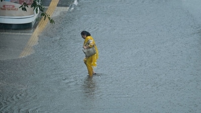 Apart from Delhi, heavy rainfall also hit parts of Noida, Ghaziabad, and other regions of the NCR. (Raj K Raj/HT Photo) Apart from Delhi, heavy rainfall also hit parts of Noida, Ghaziabad, and other regions of the NCR. (Raj K Raj/HT Photo)