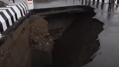 Restoration work began soon after the incident, with officials prioritising the reopening of the road. (PTI screengrab)
