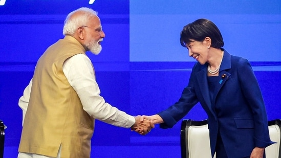 During Sanae Takaichi's visit, the two leaders concurred to call each other “elder brother” and “younger sister”. (DPR PMO)
