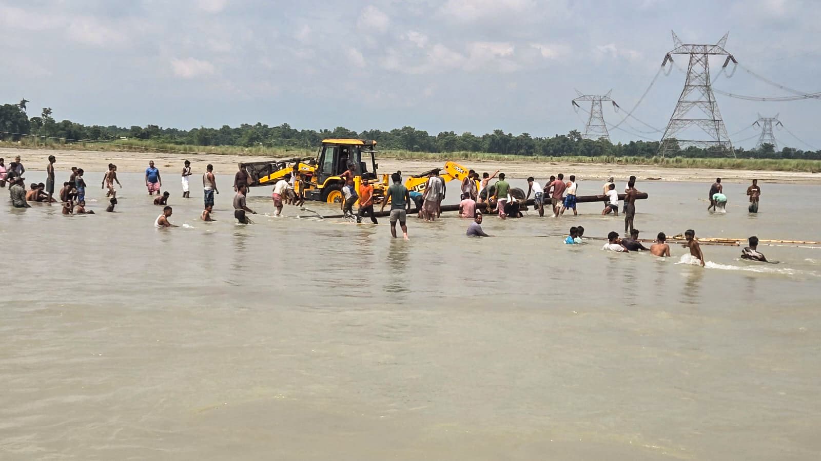 Power restoration efforts following the suspension of electricity supply on Sunday. (@himantabiswa/X)