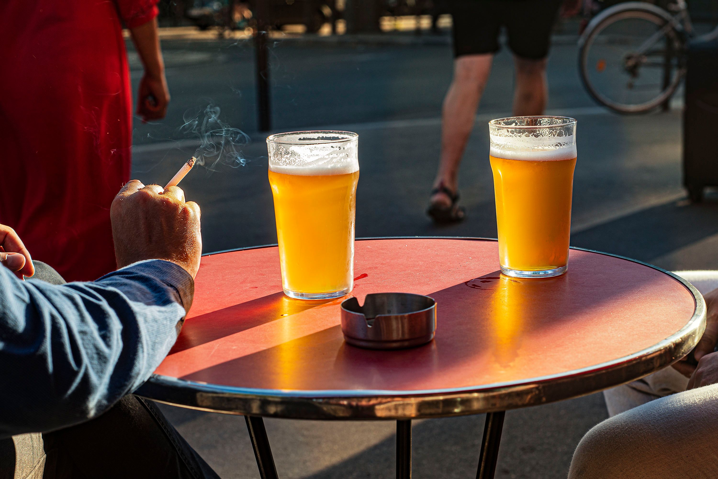 Avoiding alcohol and smoking is a good way to maintain liver health. (Pexel)
